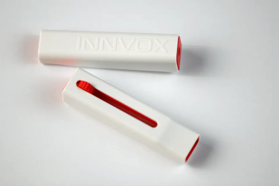 INNVOX whistle with red adjustment slider